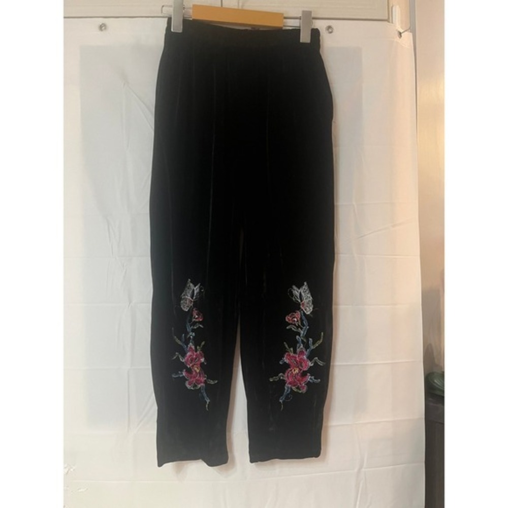 Black Velvet Embroidered Floral Butterfly Capri Elastic Waist Pants